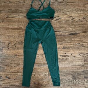 SET Active Dark Green Seamless Sports Bra & High-Waist Leggings Set